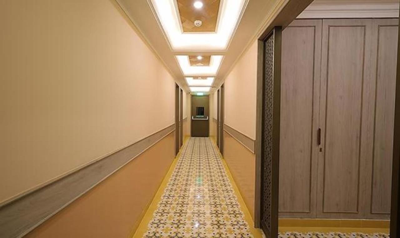 Fabhotel Prime Hampton By Ic'S Noida Kültér fotó