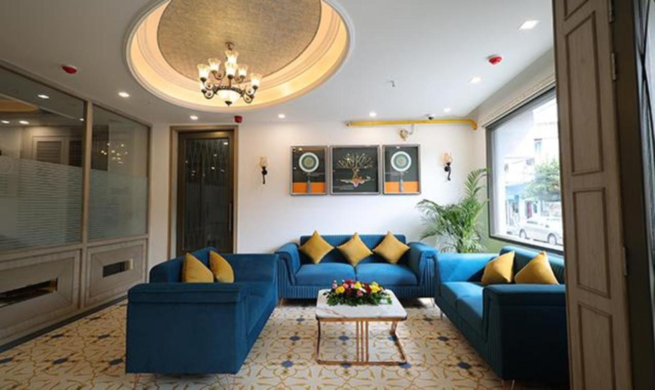 Fabhotel Prime Hampton By Ic'S Noida Kültér fotó